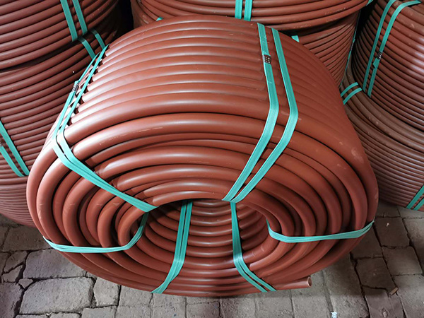 石嘴山石嘴山穿线管厂家告知大家管材选择哪种的好